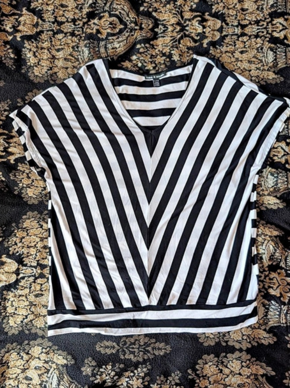 Black & White Striped Short Sleeve Top XL